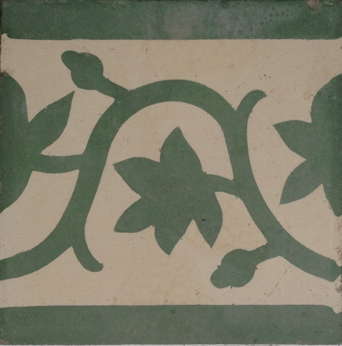 greca cementina di recupero decorata cg 17